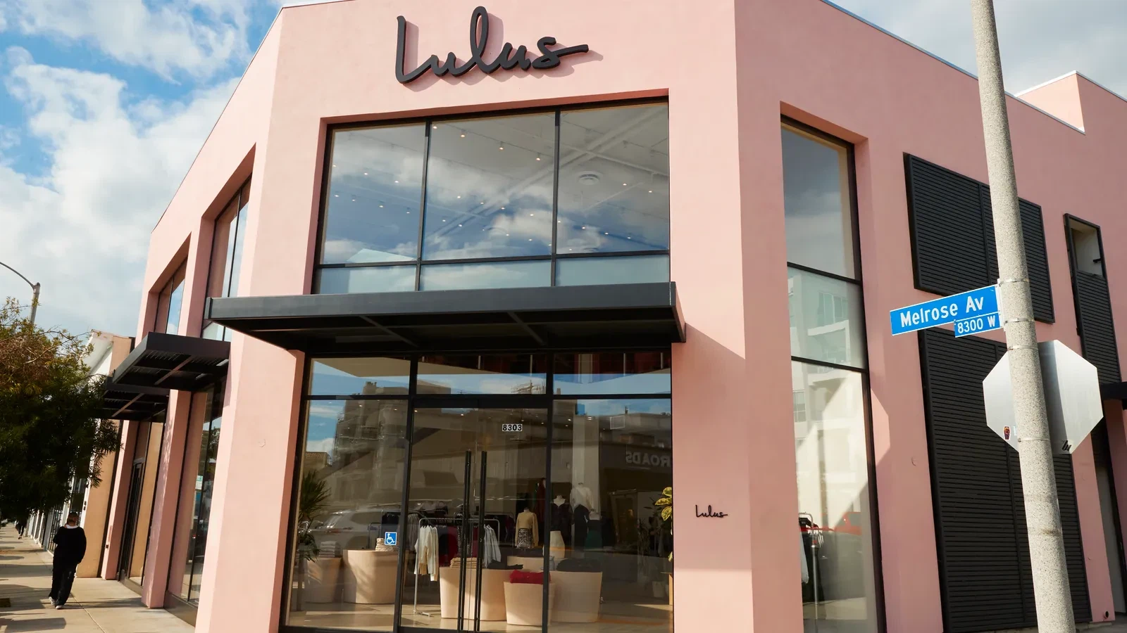 Shipping carrier diversification benefits Lulus in Q1 Shipping carrier diversification benefits Lulus in Q1