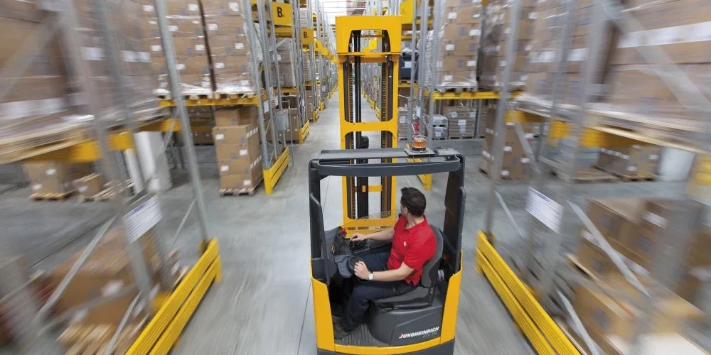 Freight Forwarding Company Dubai shipping DDP delivery to the door shipping door to door service Saudi Arabia air shipping door to door Qatar shipping door to door Oman shipping Freight Forwarding Company Dubai shipping DDP delivery to the door shipping door to door service Saudi Arabia air shipping door to door Qatar shipping door to door Oman shipping